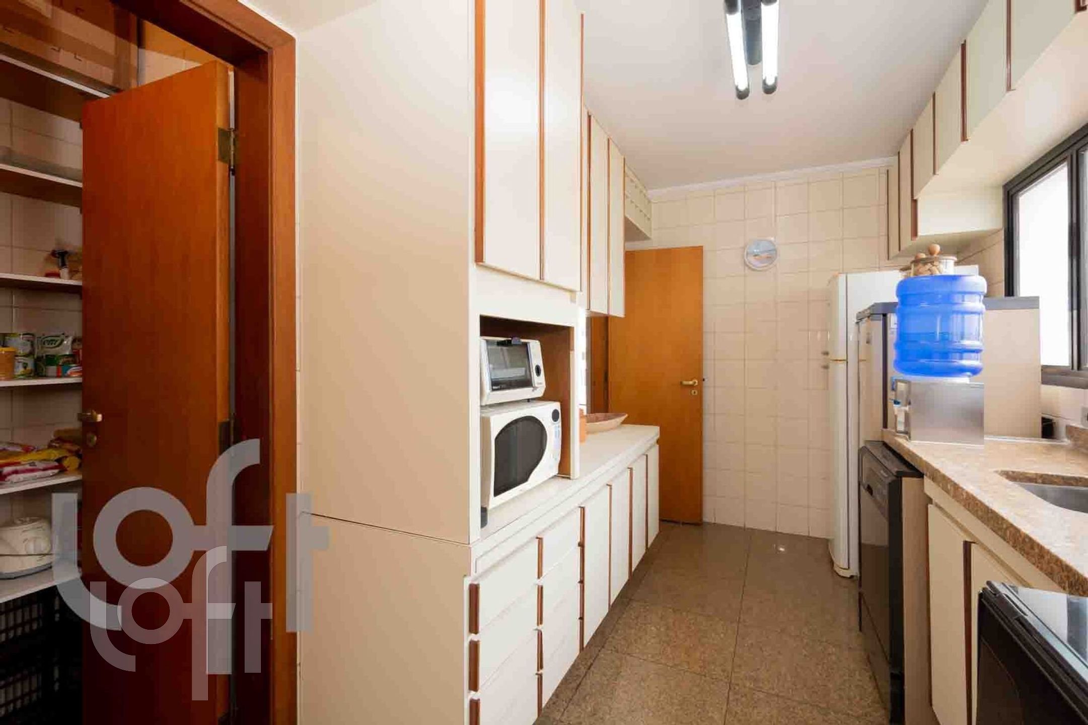 Apartamento à venda com 4 quartos, 146m² - Foto 31