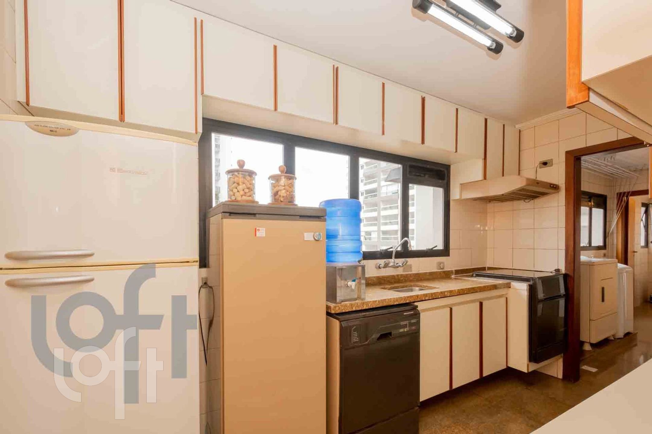 Apartamento à venda com 4 quartos, 146m² - Foto 28