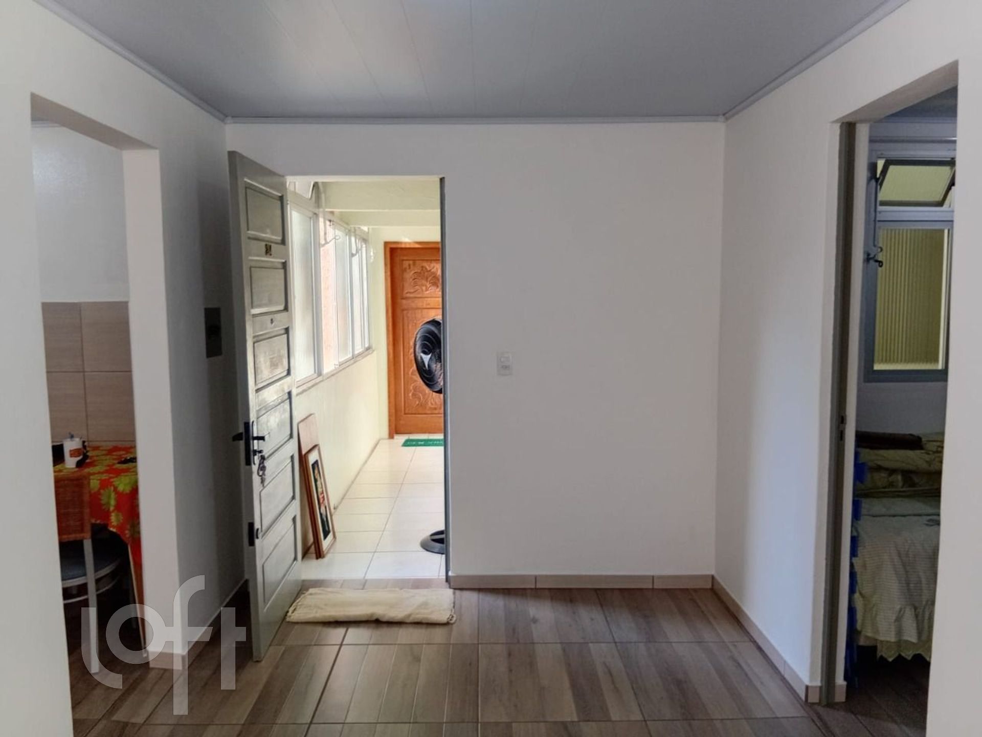 Apartamento de 02 dormitórios na Praia Comprida em São José - SC