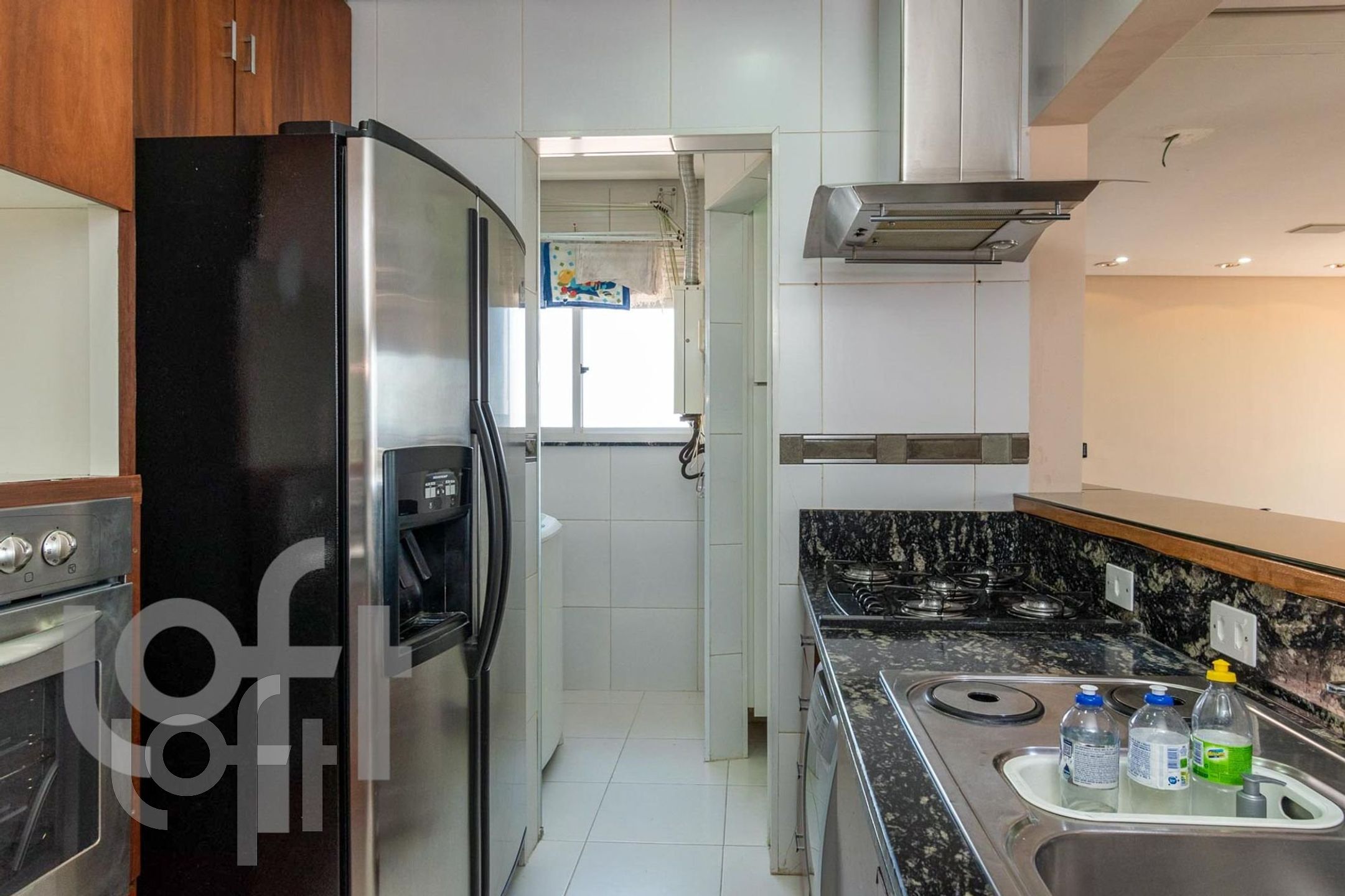 Apartamento à venda com 1 quarto, 75m² - Foto 28