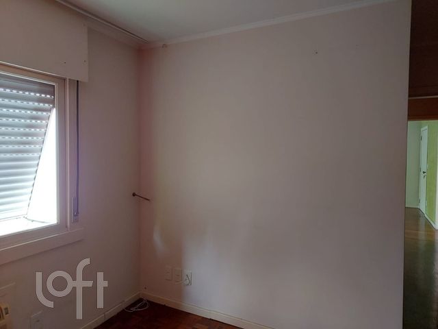 Apartamento com 75m², 3 dormitórios, 2 vagas, Petrópolis em Porto Alegre