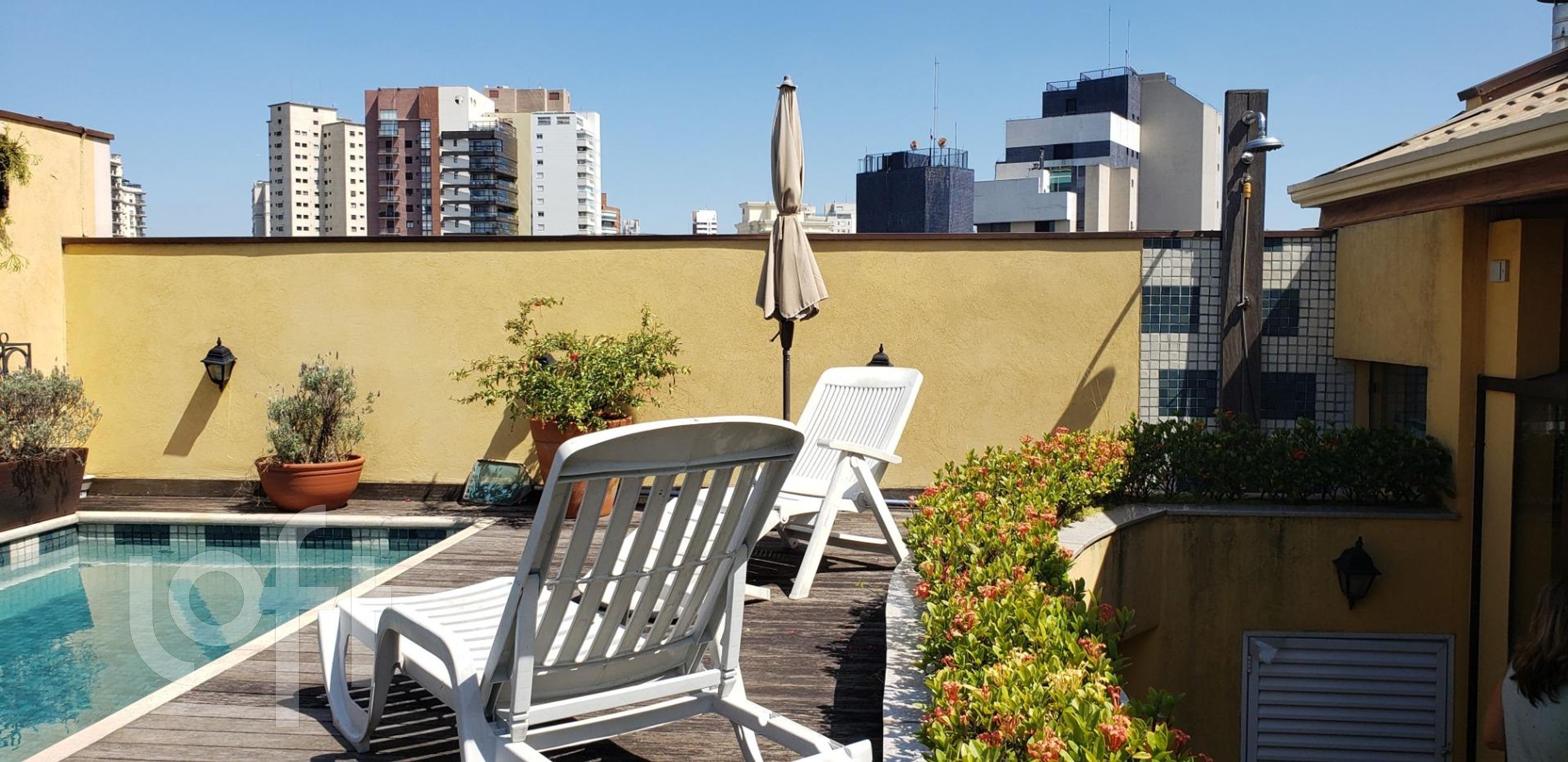 Apartamento à venda com 3 quartos, 287m² - Foto 2