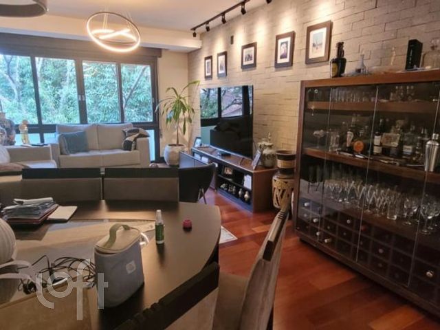 Apartamento com 119m², 3 dormitórios, 2 suítes, 1 vaga, Petrópolis em Porto Alegre