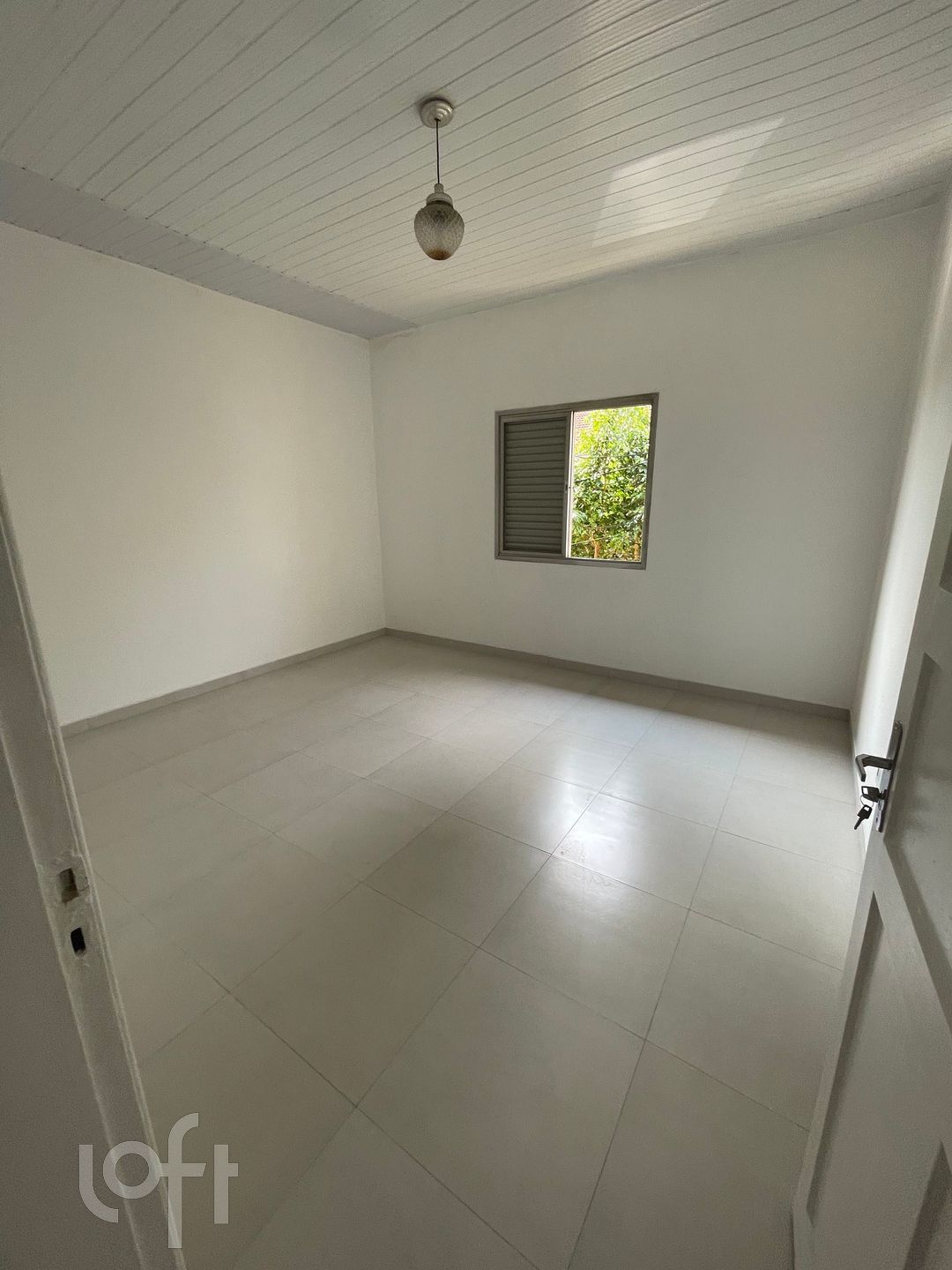 Casa à venda com 2 quartos, 72m² - Foto 2