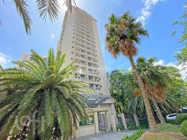 Apartamento com 60m², 1 dormitório, 1 vaga, Três Figueiras em Porto Alegre