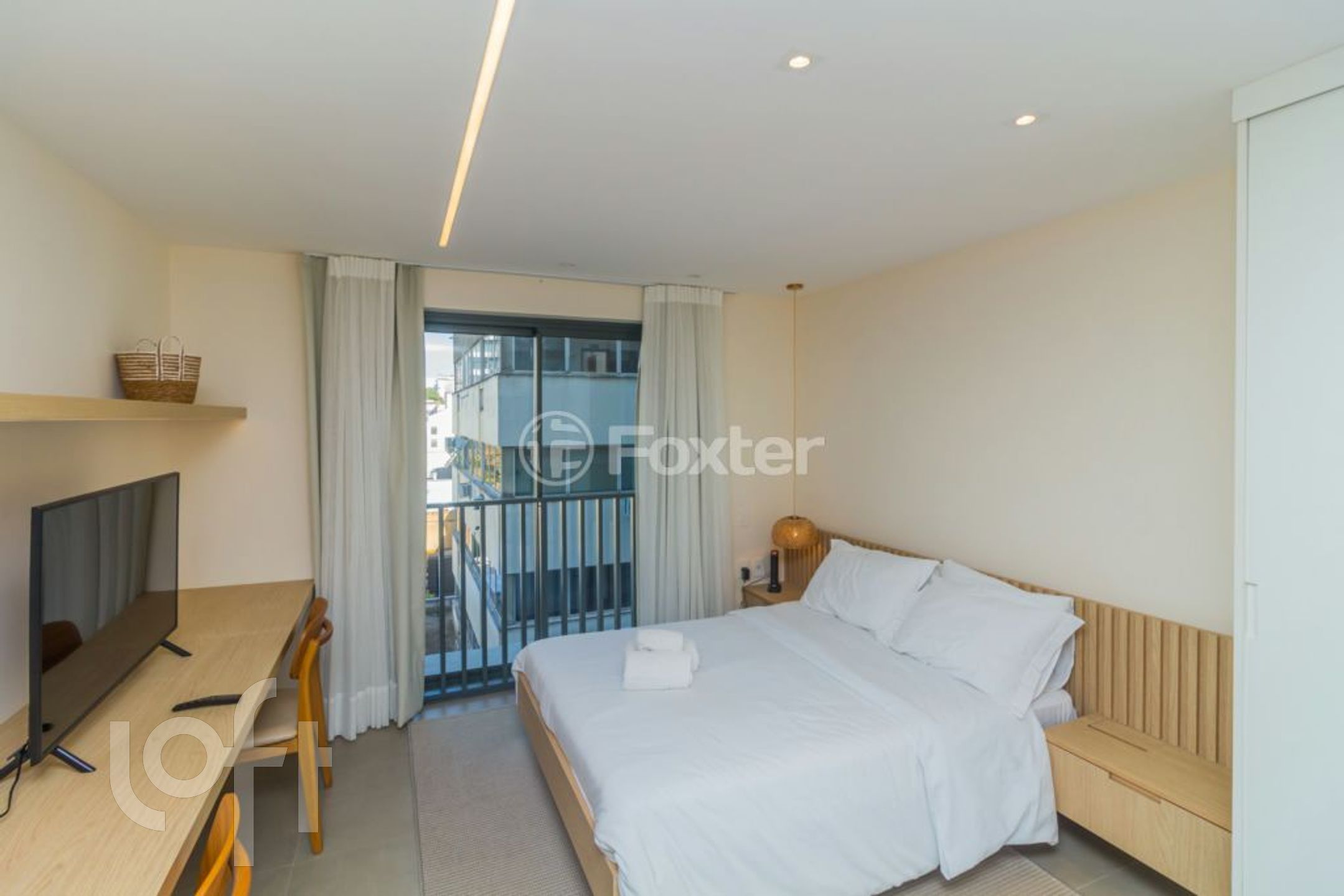 Apartamento com 24m², 1 dormitório, 1 vaga, Auxiliadora em Porto Alegre