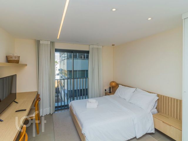 Apartamento com 24m², 1 dormitório, 1 vaga, Auxiliadora em Porto Alegre