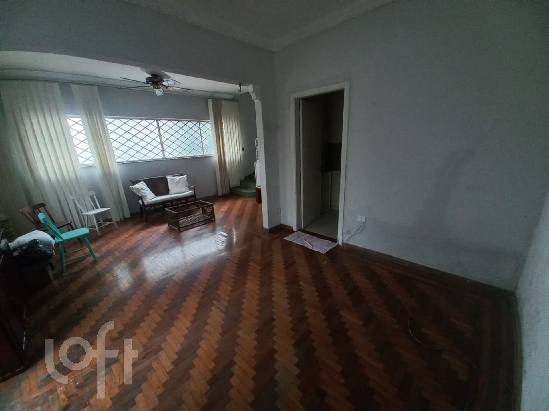 Casa à venda com 2 quartos, 160m² - Foto 1