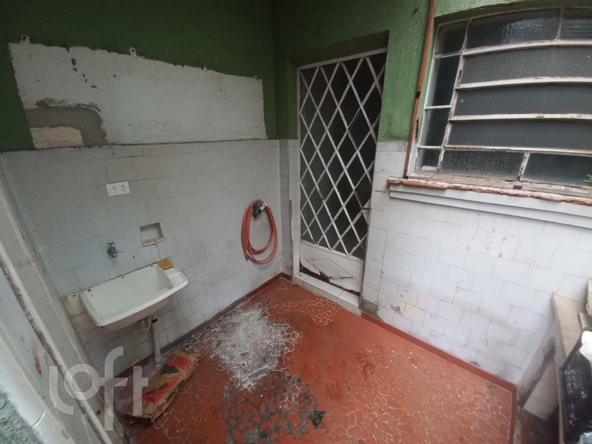Casa à venda com 2 quartos, 160m² - Foto 9