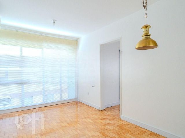 Apartamento com 58m², 2 dormitórios, 1 vaga, Menino Deus em Porto Alegre