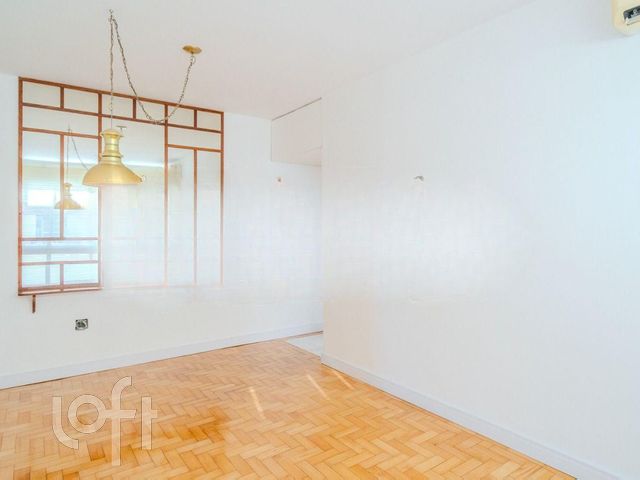 Apartamento com 58m², 2 dormitórios, 1 vaga, Menino Deus em Porto Alegre