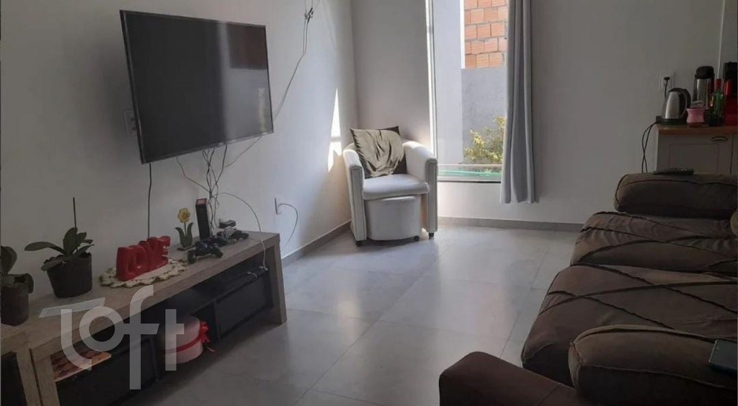 Casa Residencial com 130m², 3 quartos, 1 suíte, 2 garagens, no bairro Ponta das Canas em Florianópolis