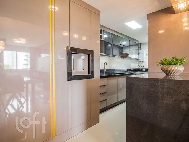 Apartamento com 53m², 1 dormitório, 1 suíte, 2 vagas, Três Figueiras em Porto Alegre