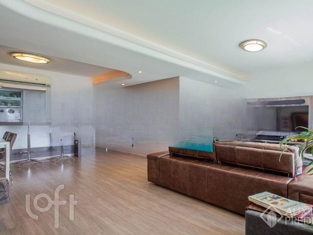 Apartamento com 79m², 3 dormitórios, 1 suíte, 2 vagas, Boa Vista em Porto Alegre