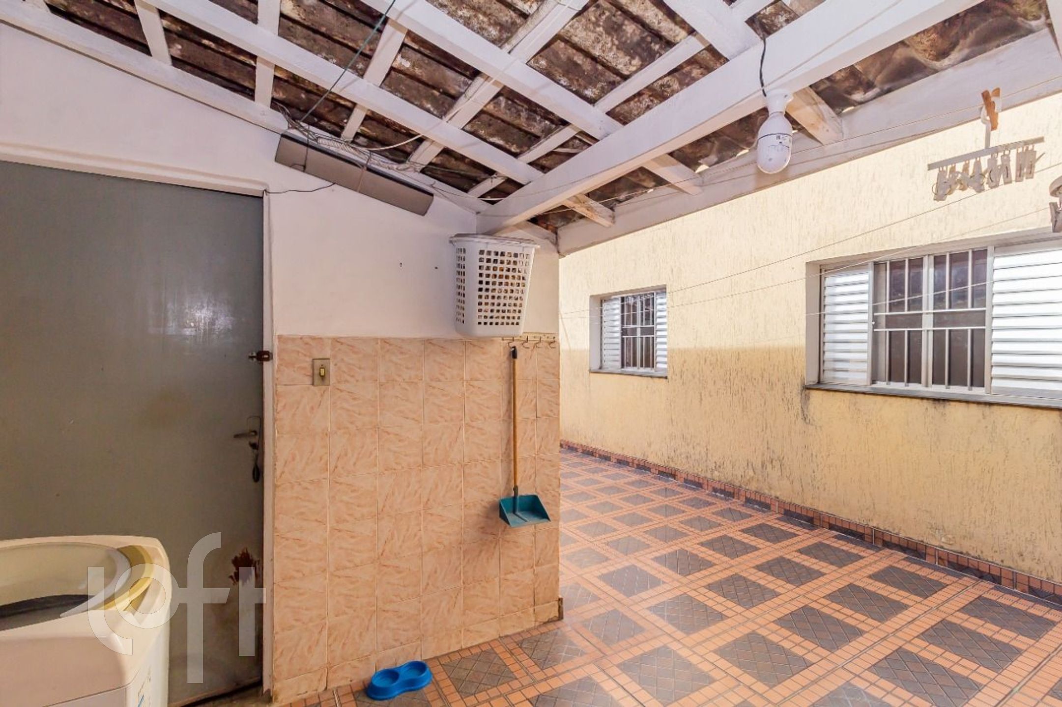 Imagem da propriedade PU1rj61x3 27