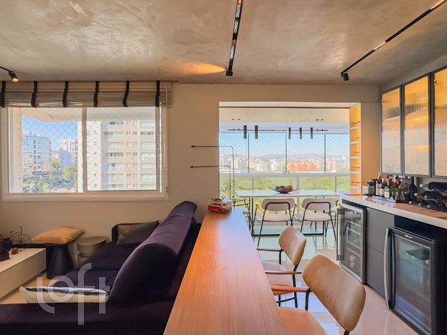Apartamento com 92m², 3 dormitórios, 1 suíte, 2 vagas, Jardim Europa em Porto Alegre