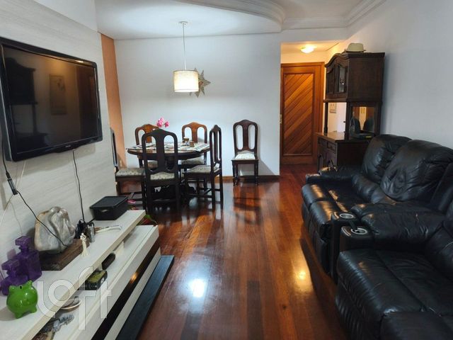 Apartamento com 98m², 3 dormitórios, 1 suíte, 1 vaga, Menino Deus em Porto Alegre