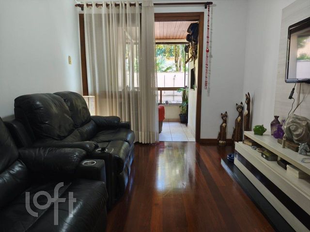 Apartamento com 98m², 3 dormitórios, 1 suíte, 1 vaga, Menino Deus em Porto Alegre