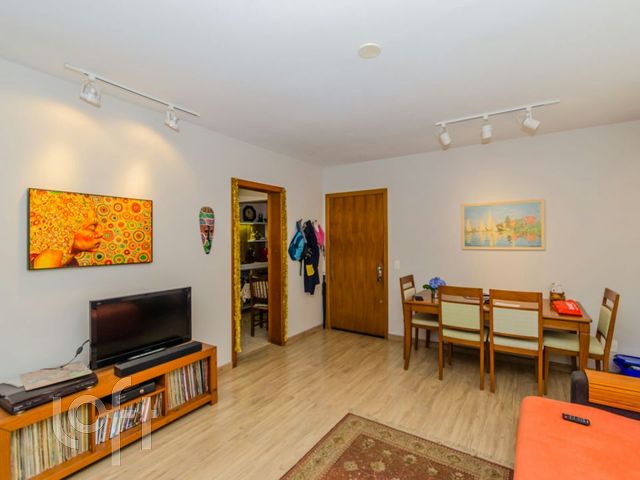 Apartamento com 103m², 3 dormitórios, 1 suíte, 1 vaga, Bela Vista em Porto Alegre