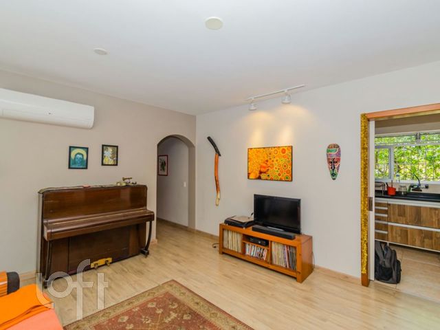 Apartamento com 103m², 3 dormitórios, 1 suíte, 1 vaga, Bela Vista em Porto Alegre