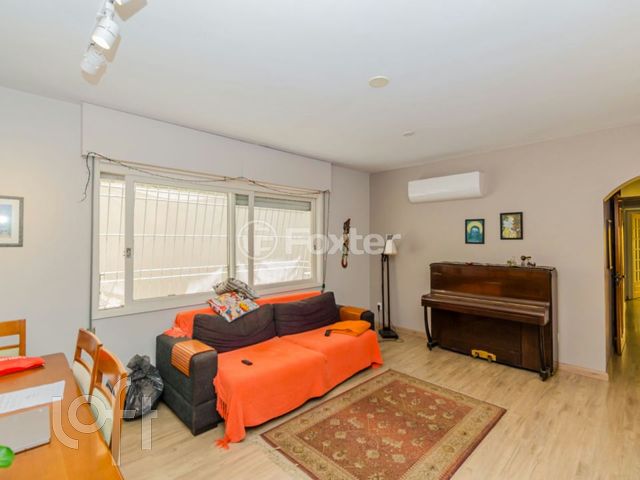 Apartamento com 103m², 3 dormitórios, 1 suíte, 1 vaga, Bela Vista em Porto Alegre