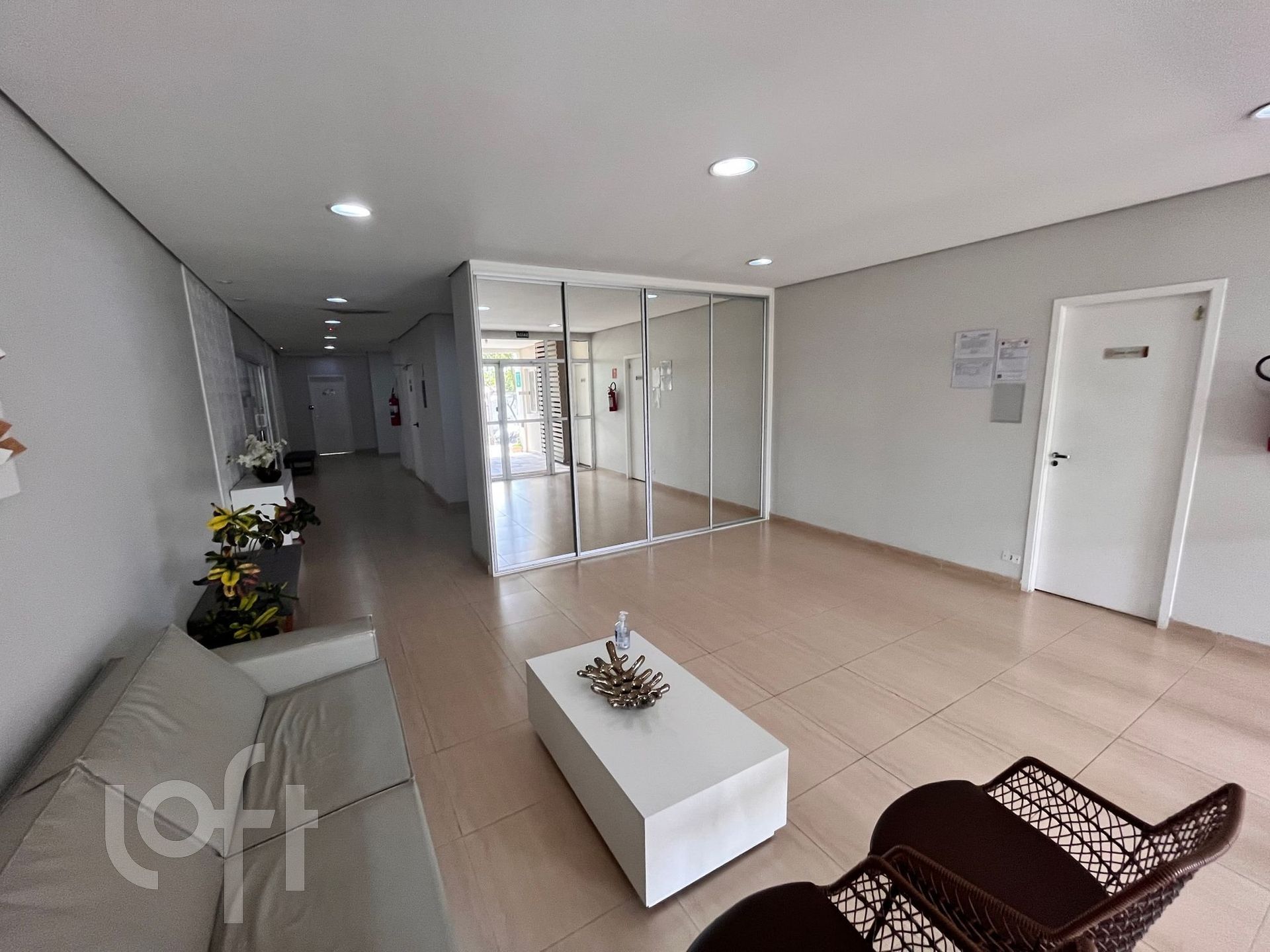 Apartamento à venda com 2 quartos, 63m² - Foto 23