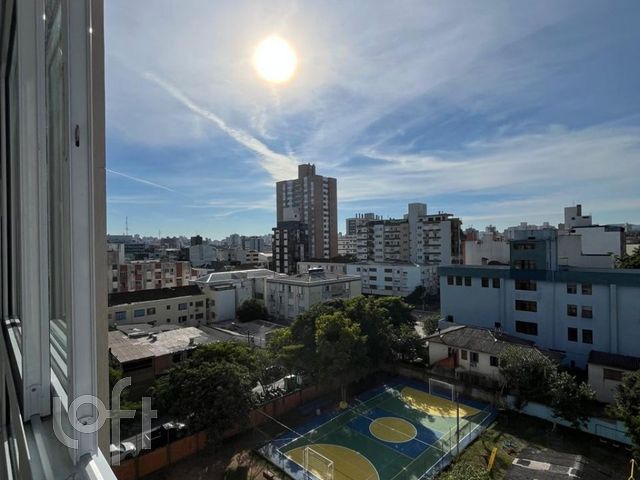 Apartamento com 56m², 2 dormitórios, 1 suíte, 1 vaga, Jardim Botânico em Porto Alegre