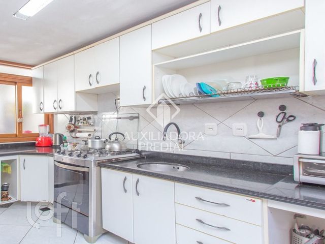 Apartamento com 101m², 3 dormitórios, Petrópolis em Porto Alegre