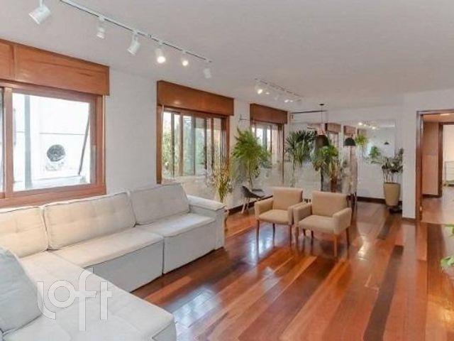 Apartamento com 137m², 3 dormitórios, 1 suíte, 2 vagas, Três Figueiras em Porto Alegre