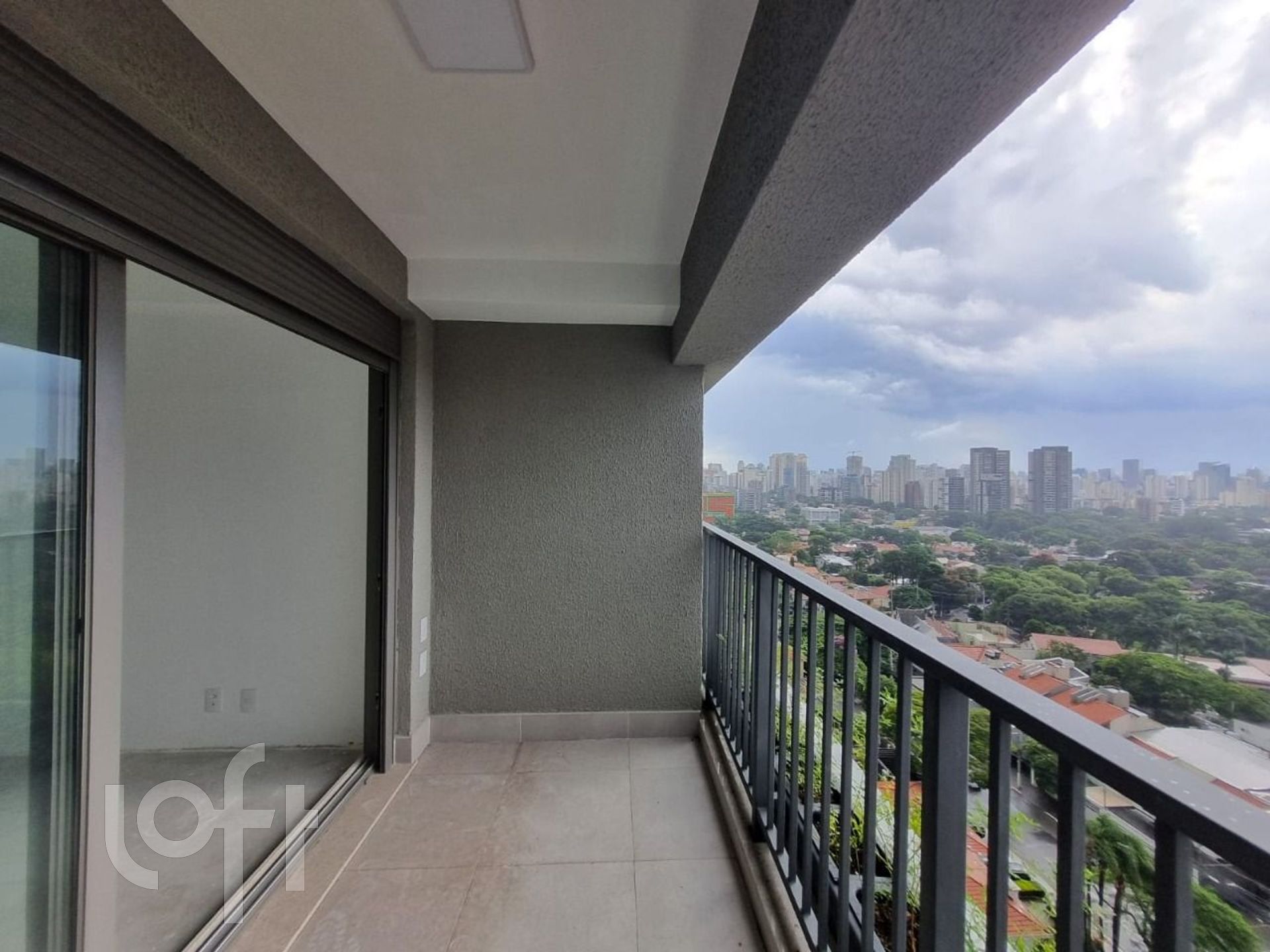 Apartamento à venda com 1 quarto, 61m² - Foto 1