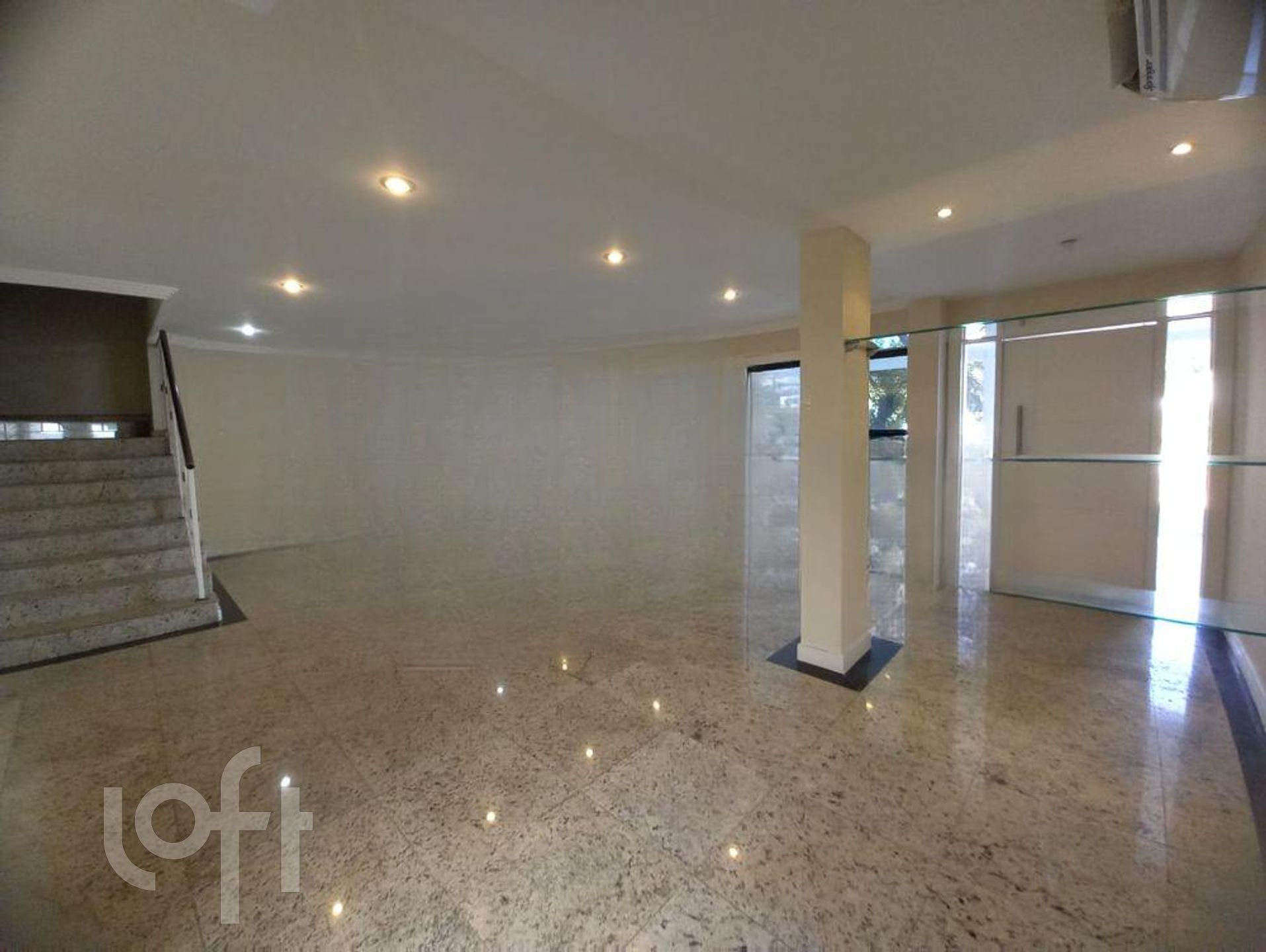 Casa à venda com 4 quartos, 300m² - Foto 17