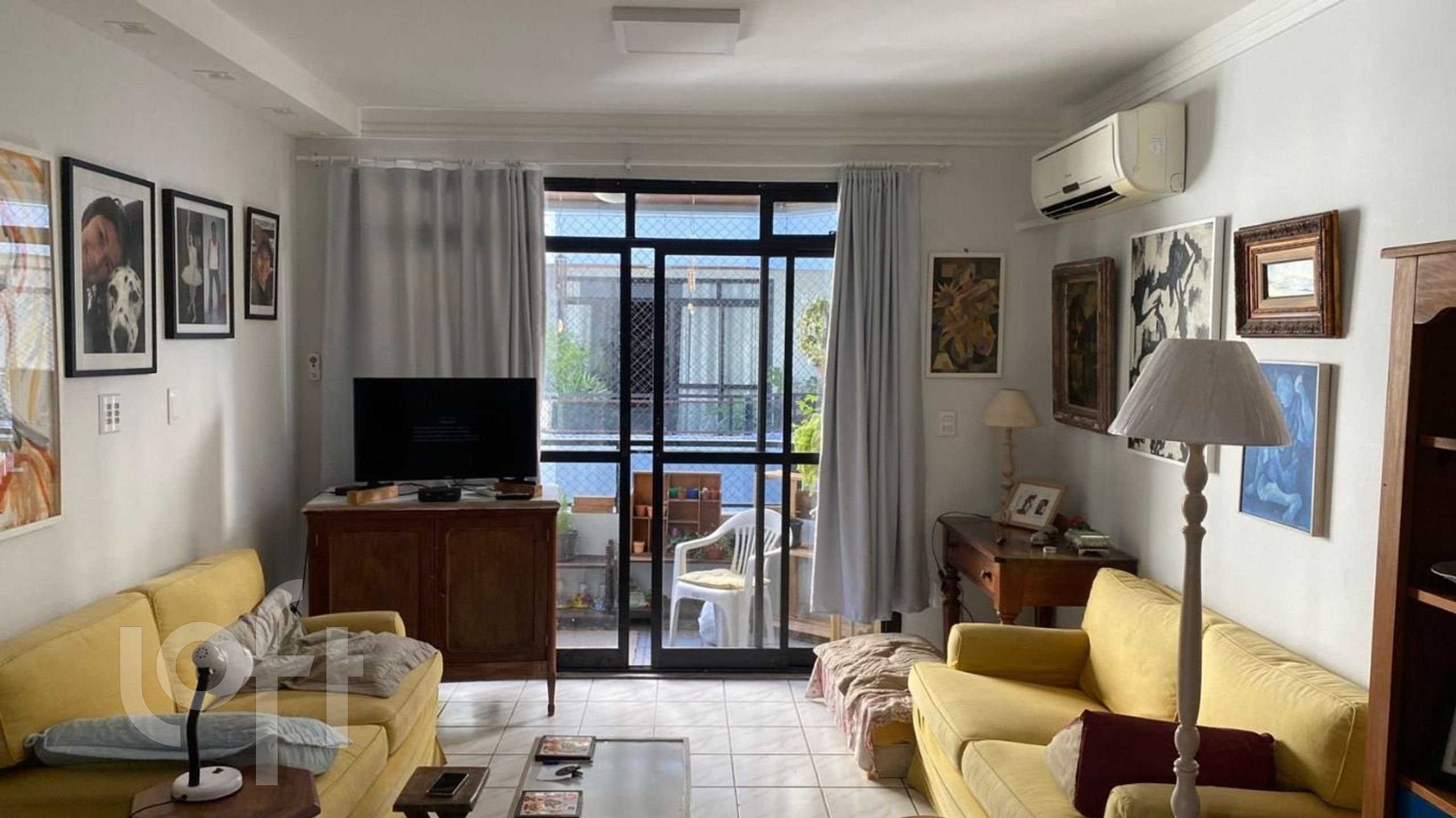 Apartamentos com 119m², 3 quartos, 1 suíte, 1 garagem, no bairro Estreito em Florianópolis