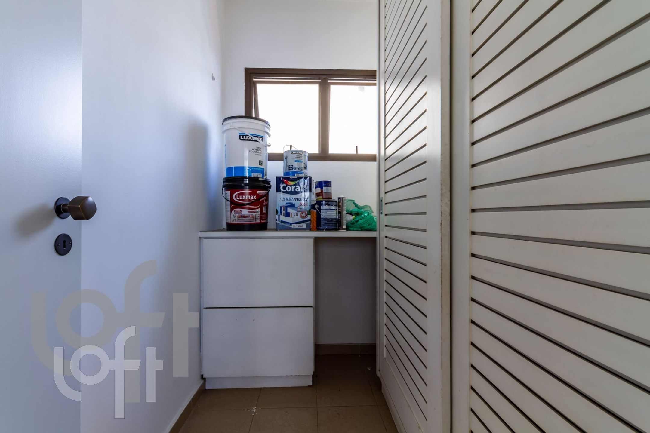 Apartamento à venda com 4 quartos, 235m² - Foto 2