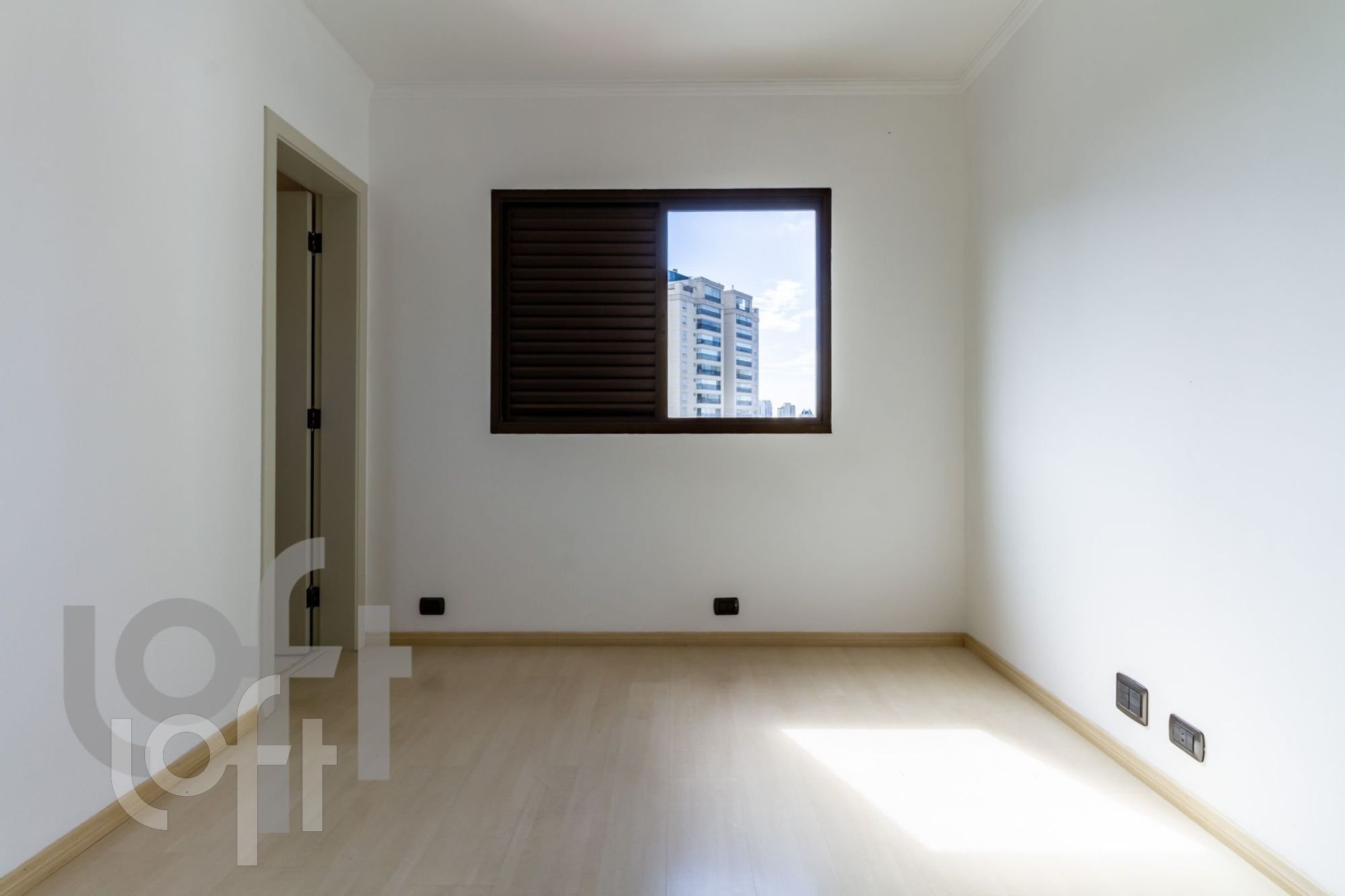 Apartamento à venda com 4 quartos, 235m² - Foto 12