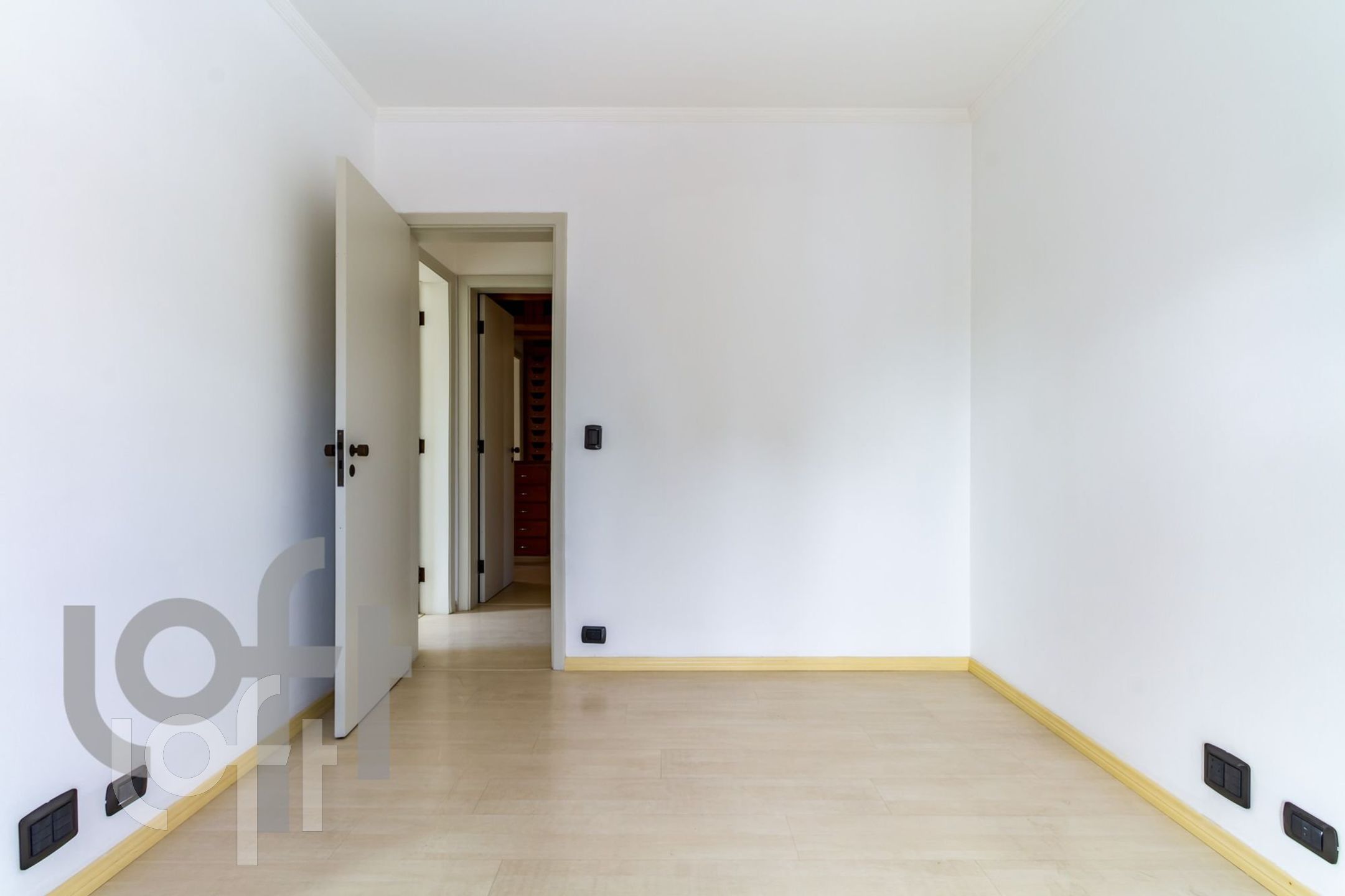 Apartamento à venda com 4 quartos, 235m² - Foto 14