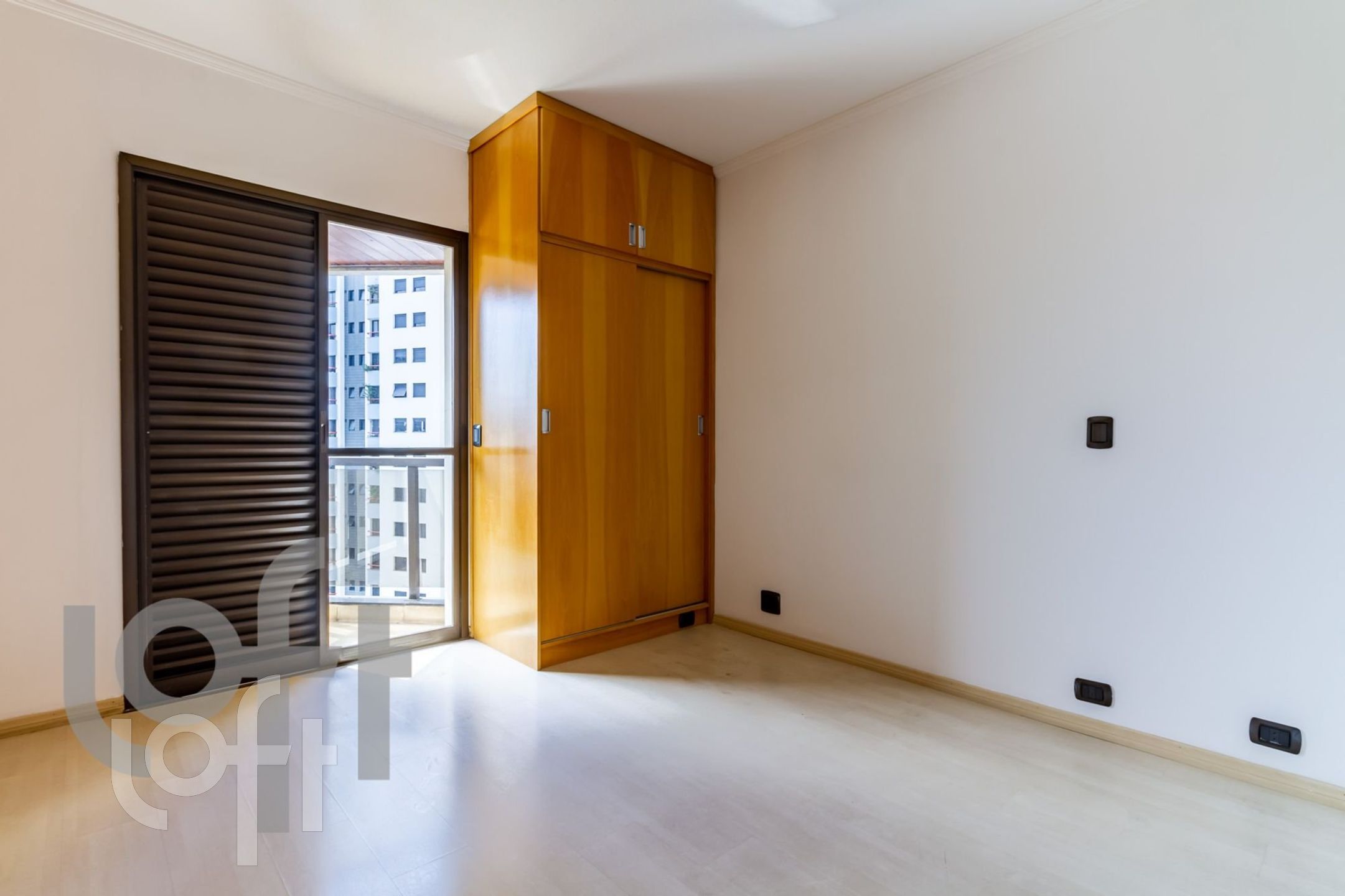 Apartamento à venda com 4 quartos, 235m² - Foto 8