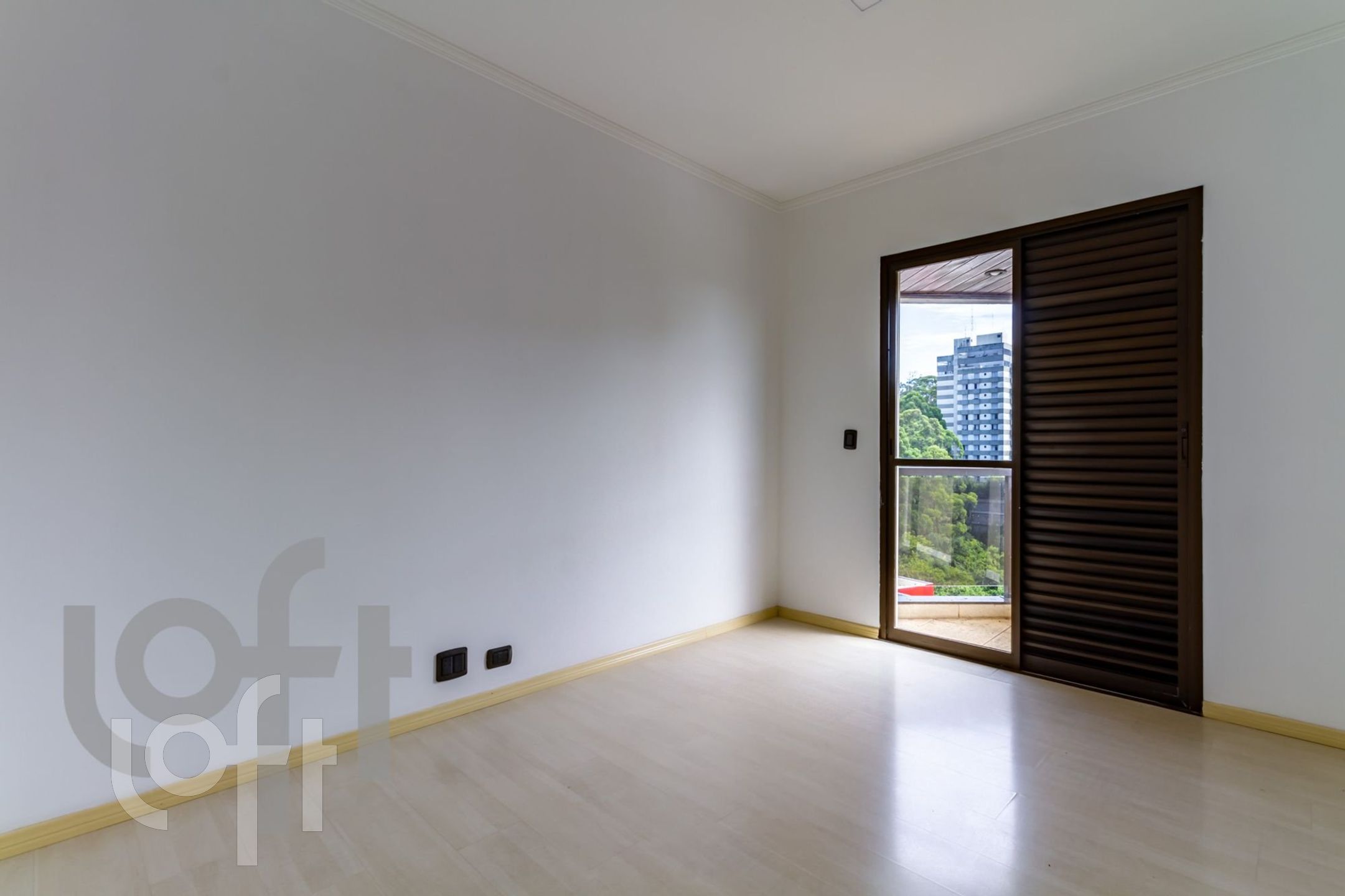 Apartamento à venda com 4 quartos, 235m² - Foto 17