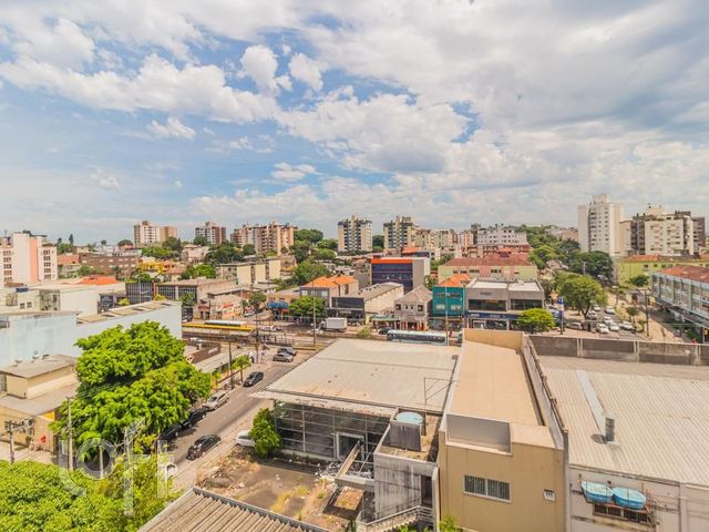 Apartamento com 225m², 3 dormitórios, 1 suíte, 1 vaga, Cristo Redentor em Porto Alegre