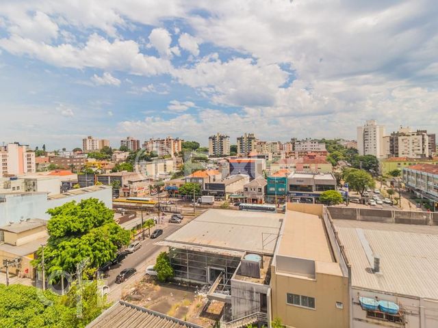 Apartamento com 225m², 3 dormitórios, 1 suíte, 1 vaga, Cristo Redentor em Porto Alegre