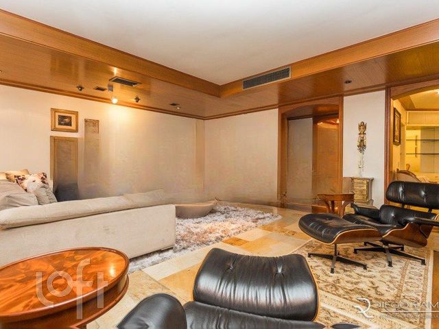 Apartamento com 265m², 4 dormitórios, 3 suítes, 3 vagas, Bela Vista em Porto Alegre