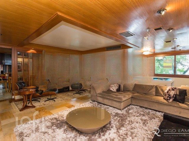 Apartamento com 265m², 4 dormitórios, 3 suítes, 3 vagas, Bela Vista em Porto Alegre