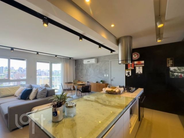 Apartamento com 75m², 2 dormitórios, 1 suíte, 1 vaga, Petrópolis em Porto Alegre