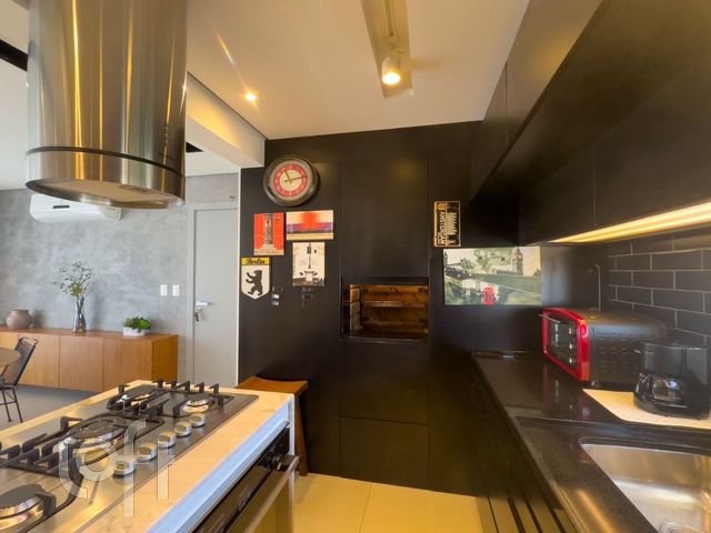 Apartamento com 75m², 2 dormitórios, 1 suíte, 1 vaga, Petrópolis em Porto Alegre