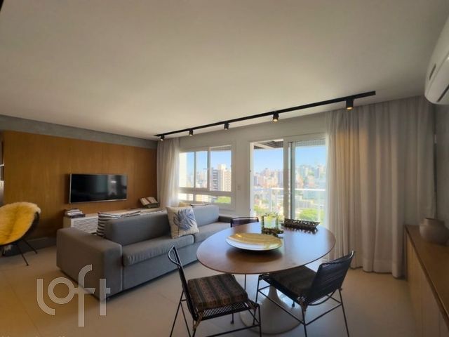 Apartamento com 75m², 2 dormitórios, 1 suíte, 1 vaga, Petrópolis em Porto Alegre