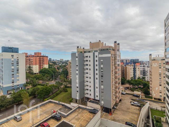 Apartamento com 37m², 1 dormitório, 1 vaga, Chácara das Pedras em Porto Alegre