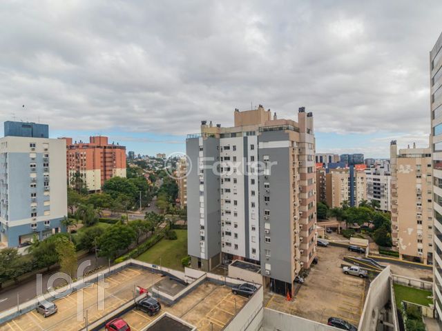 Apartamento com 37m², 1 dormitório, 1 vaga, Chácara das Pedras em Porto Alegre