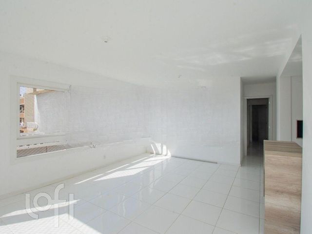 Apartamento com 92m², 3 dormitórios, 1 suíte, 1 vaga, Cristo Redentor em Porto Alegre