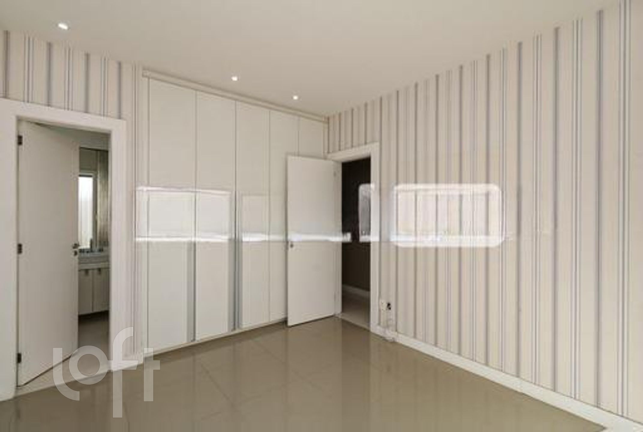 Apartamento à venda com 3 quartos, 215m² - Foto 97