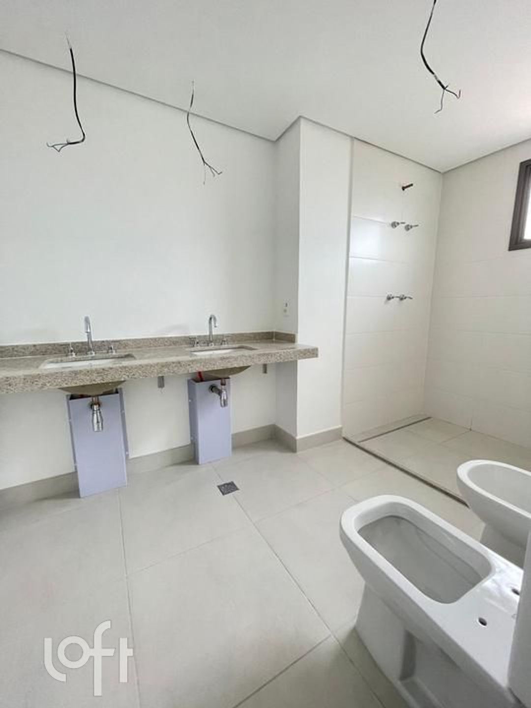 Apartamento à venda com 4 quartos, 232m² - Foto 11