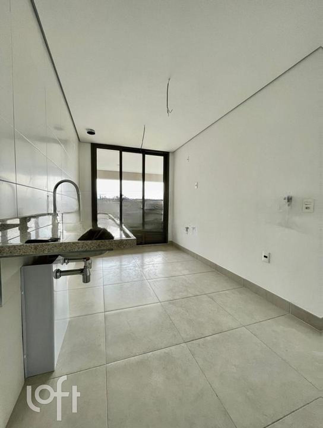 Apartamento à venda com 4 quartos, 232m² - Foto 7